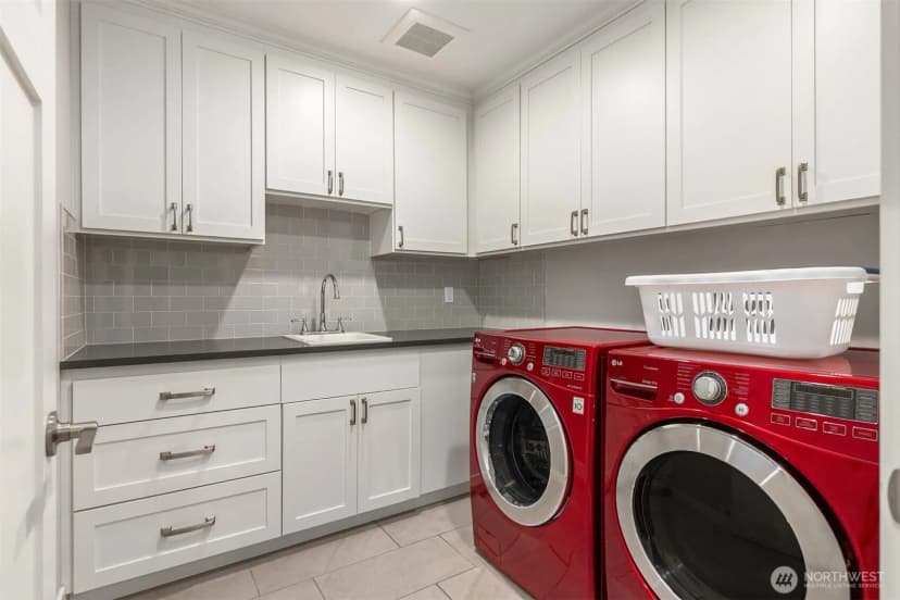 Property photo for 614 Landmark Court Ne, Bainbridge Island photo 29