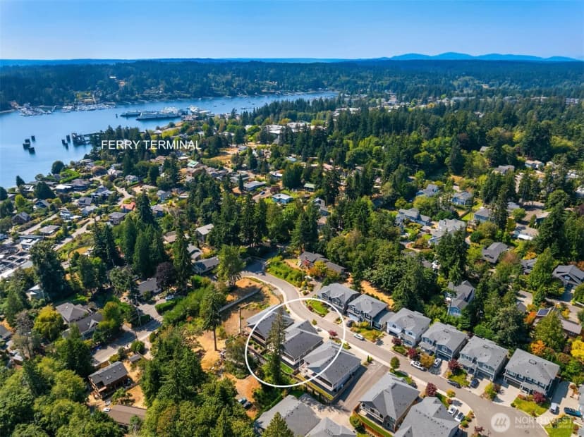Property photo for 614 Landmark Court Ne, Bainbridge Island photo 7