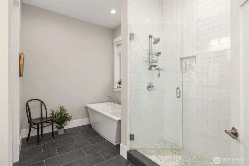 Property photo for 614 Landmark Court Ne, Bainbridge Island photo 27