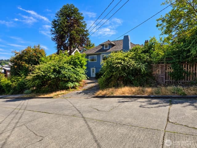 Property photo for 3456 23rd Avenue W, Seattle