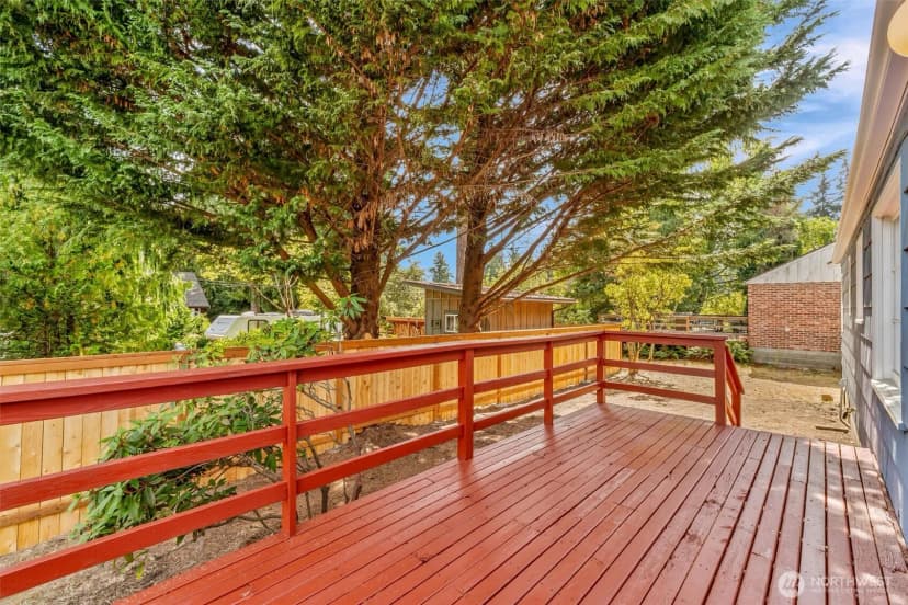 Property photo for 17024 8th Avenue Ne, Shoreline photo 21