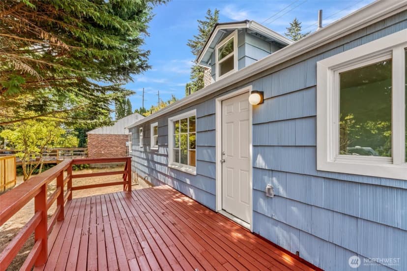 Property photo for 17024 8th Avenue Ne, Shoreline photo 22