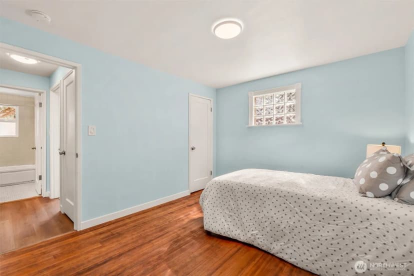Property photo for 17024 8th Avenue Ne, Shoreline photo 17
