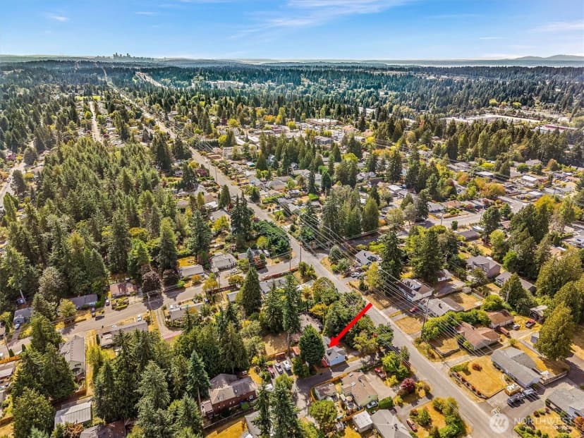 Property photo for 17024 8th Avenue Ne, Shoreline photo 25