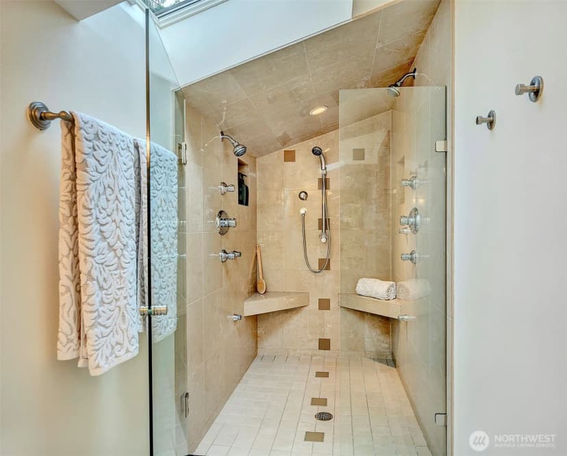 Property photo for 17410 44th Avenue Ne #ne, Lake Forest Park photo 27