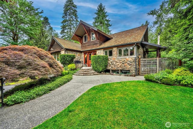 Property photo for 17410 44th Avenue Ne #ne, Lake Forest Park photo 5