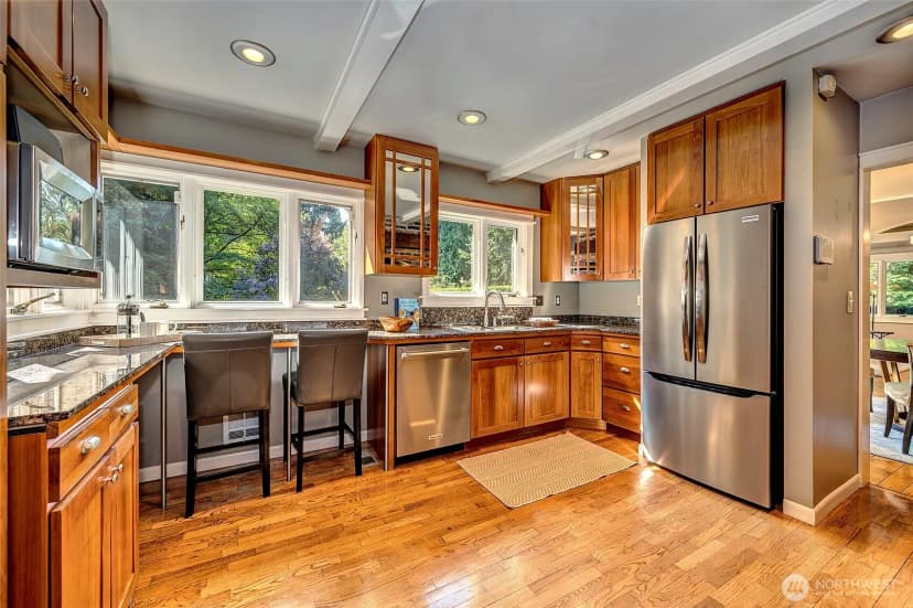 Property photo for 17410 44th Avenue Ne #ne, Lake Forest Park photo 12
