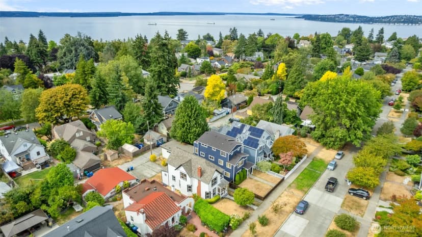 Property photo for 1921 44th Avenue Sw, Seattle photo 27