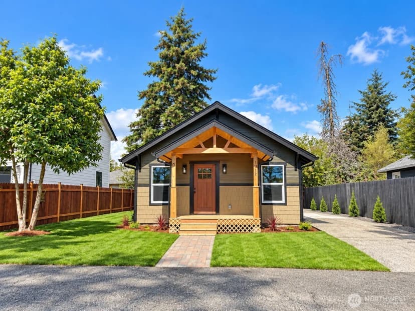 Property photo for 1012 Dearborn Avenue, Shelton