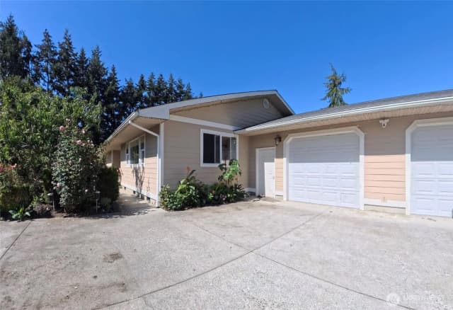 Property photo for 378 Farm Road, Sequim