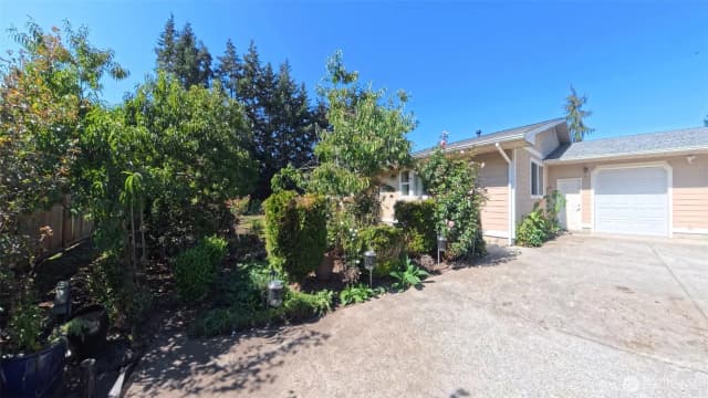 Property photo for 378 Farm Road, Sequim photo 2