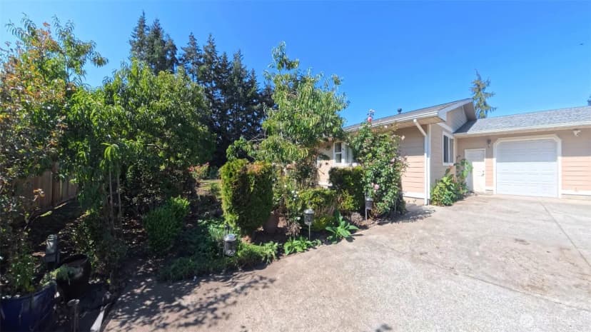Property photo for 378 Farm Road, Sequim photo 2