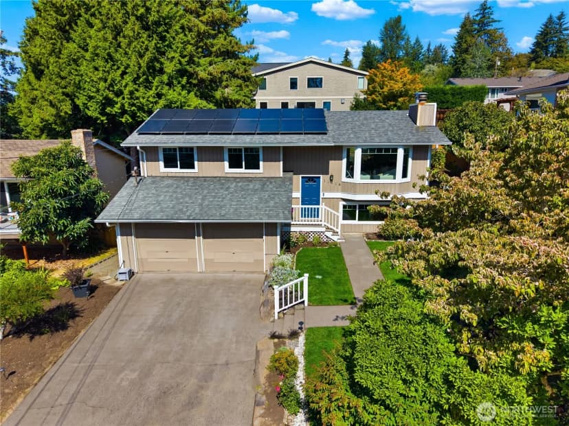 Property photo for 11218 Ne 91st St, Kirkland photo 2