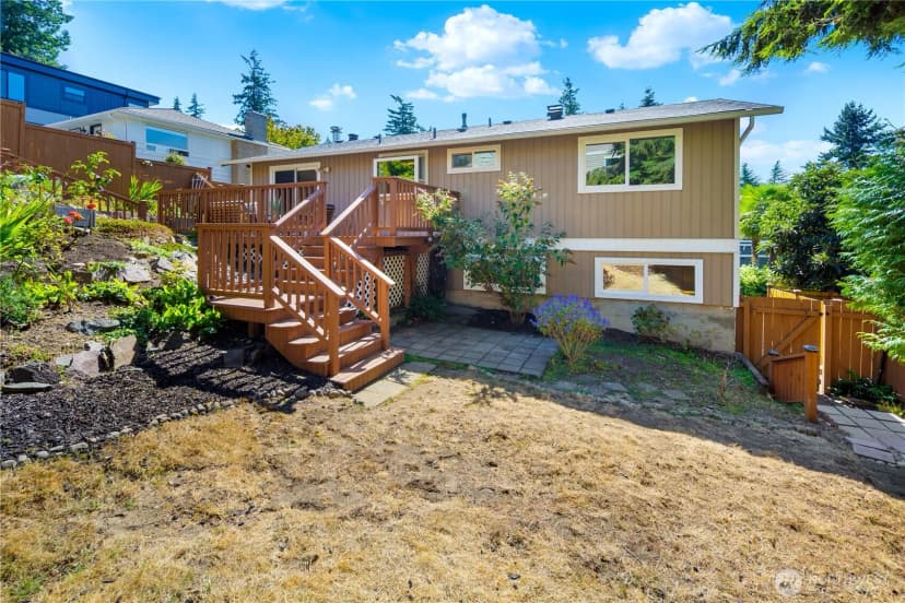 Property photo for 11218 Ne 91st St, Kirkland photo 32