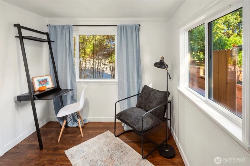 Property photo for 5429 Renton Avenue S, Seattle photo 9