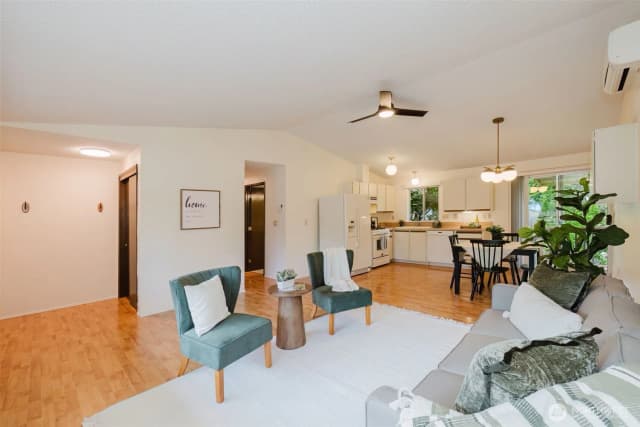 Property photo for 735 Nw Firglade Drive, Bremerton photo 5