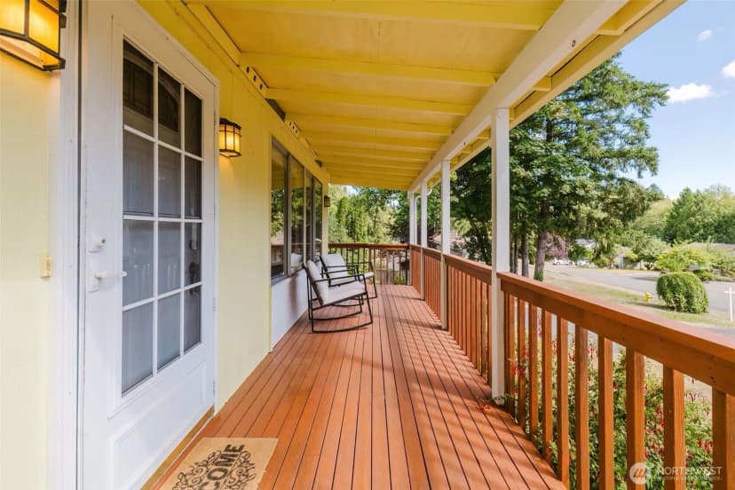Property photo for 735 Nw Firglade Drive, Bremerton photo 4
