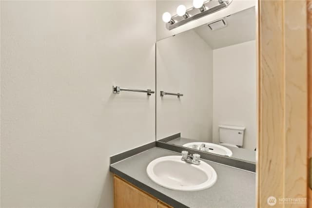 Property photo for 7202 Ne 171st Lane, Kenmore photo 3