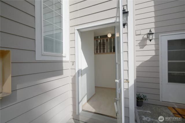Property photo for 7202 Ne 171st Lane, Kenmore photo 2