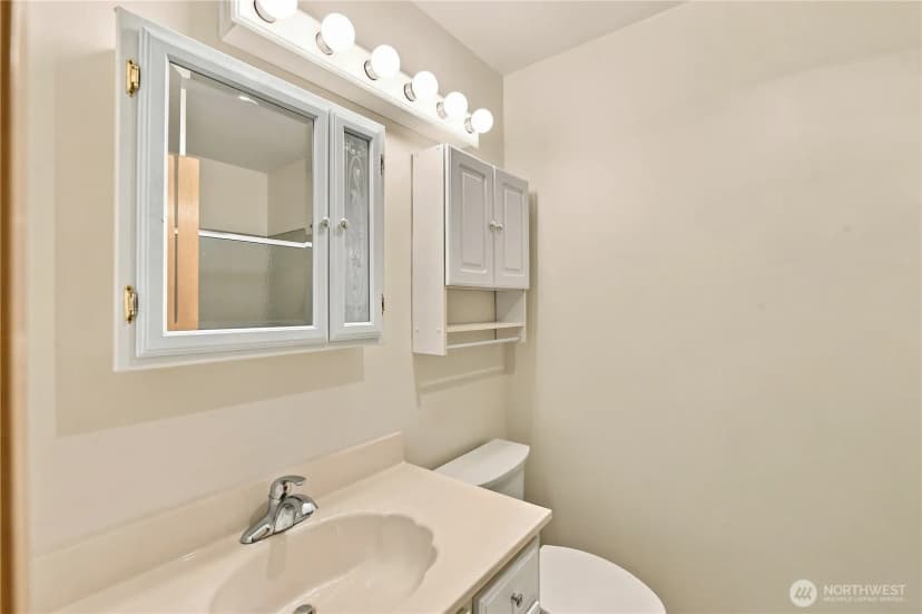Property photo for 7202 Ne 171st Lane, Kenmore photo 21