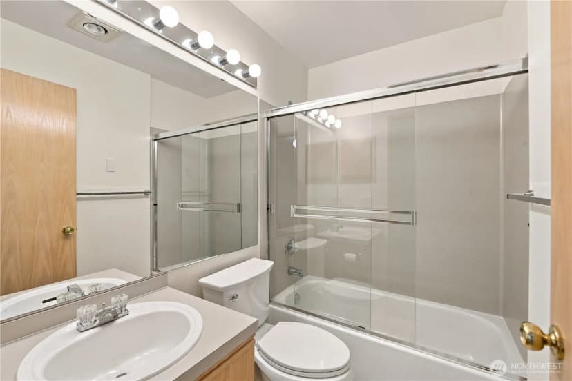 Property photo for 7202 Ne 171st Lane, Kenmore photo 17