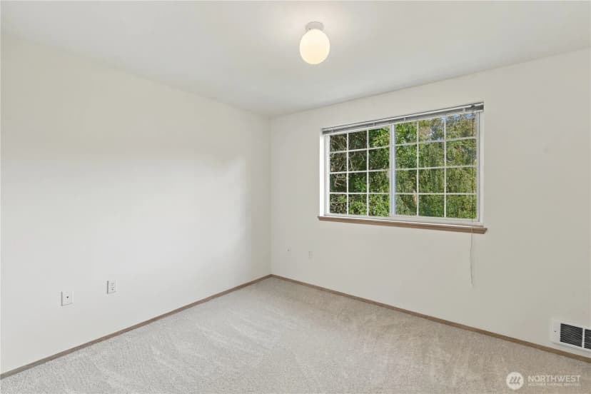 Property photo for 7202 Ne 171st Lane, Kenmore photo 19