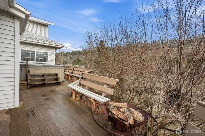 Property photo for 1703 W 25th Avenue, Spokane photo 32