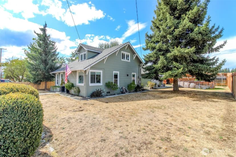 Property photo for 204 Se 2nd Street, Rainier photo 2