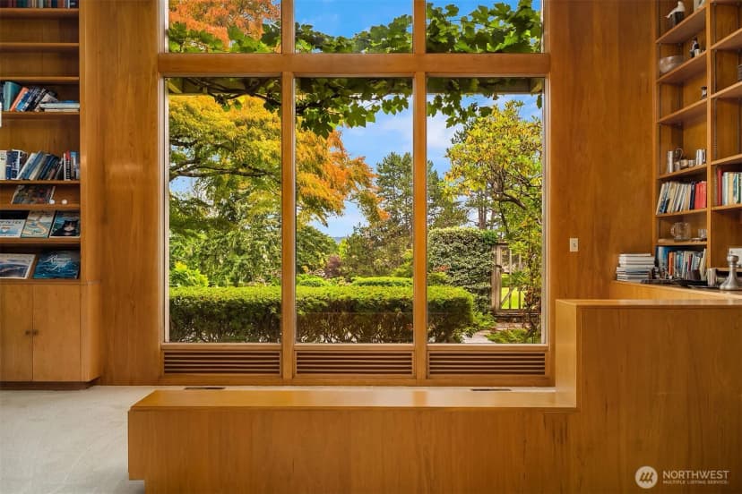 Property photo for 2222 Waverly Way E, Seattle photo 7