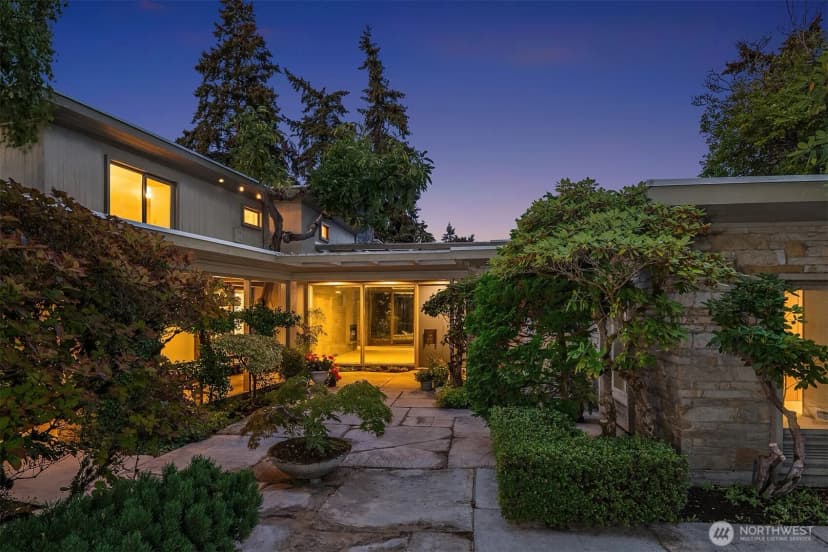 Property photo for 2222 Waverly Way E, Seattle photo 35