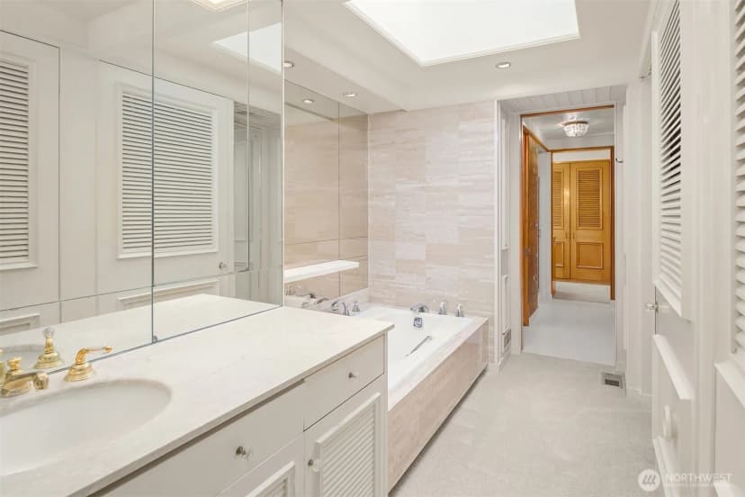 Property photo for 2222 Waverly Way E, Seattle photo 23