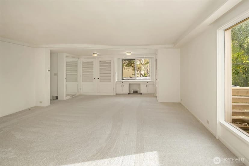 Property photo for 2222 Waverly Way E, Seattle photo 22