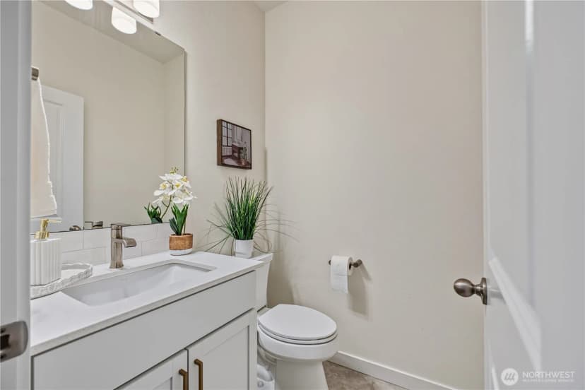 Property photo for 5021 87th Drive Ne, Marysville photo 16