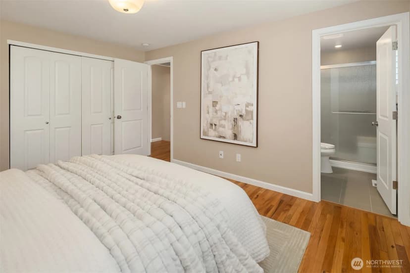 Property photo for 12943 Ne 131st Street, Kirkland photo 13