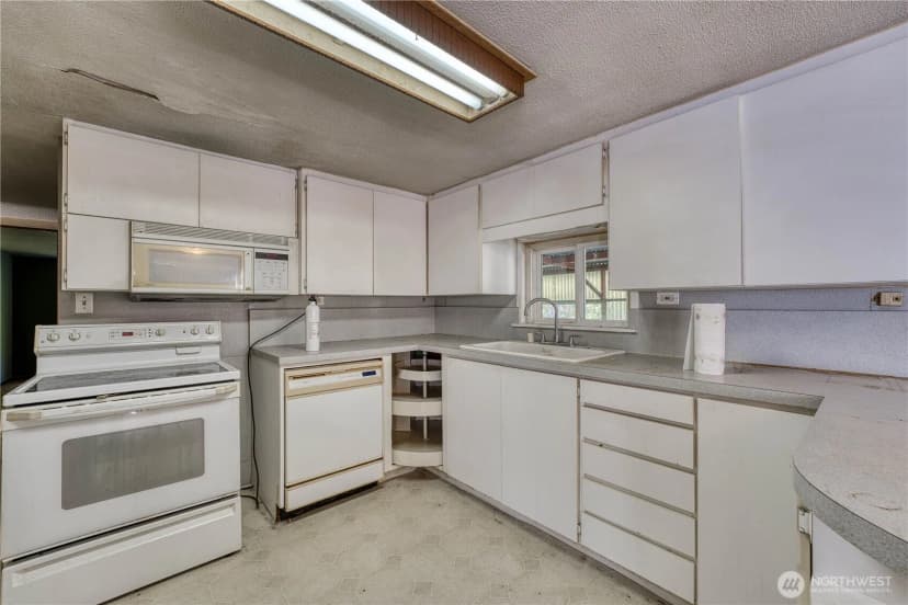 Property photo for 6015 Whitmore Drive Nw, Gig Harbor photo 14