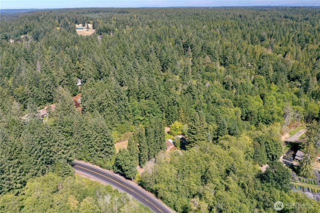Property photo for 6015 Whitmore Drive Nw, Gig Harbor photo 4