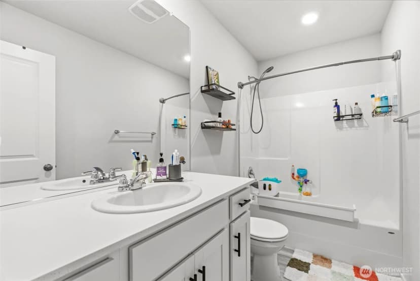Property photo for 1715 W 14th Street, La Center photo 22
