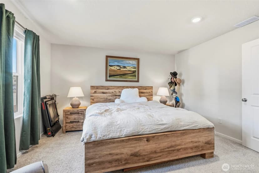 Property photo for 1715 W 14th Street, La Center photo 19