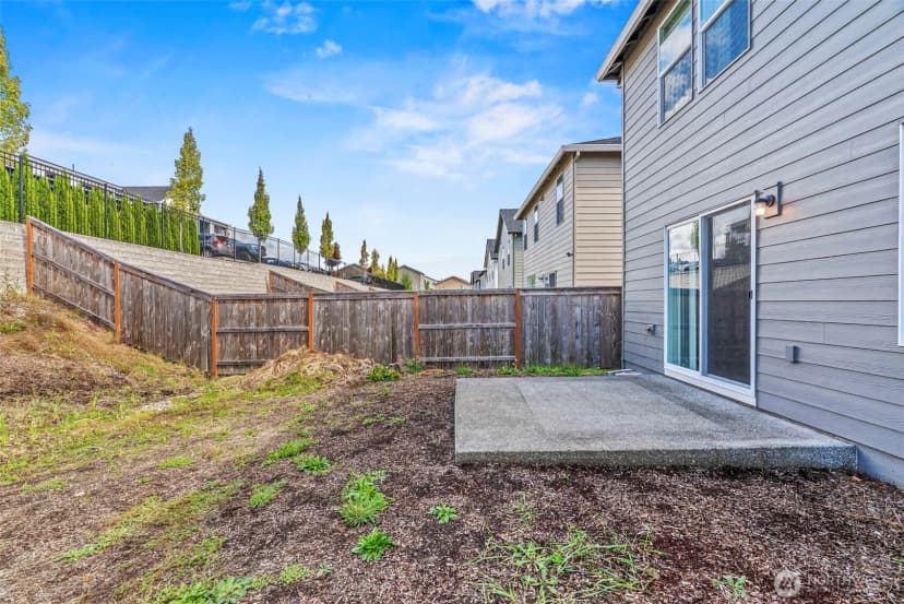 Property photo for 1715 W 14th Street, La Center photo 28