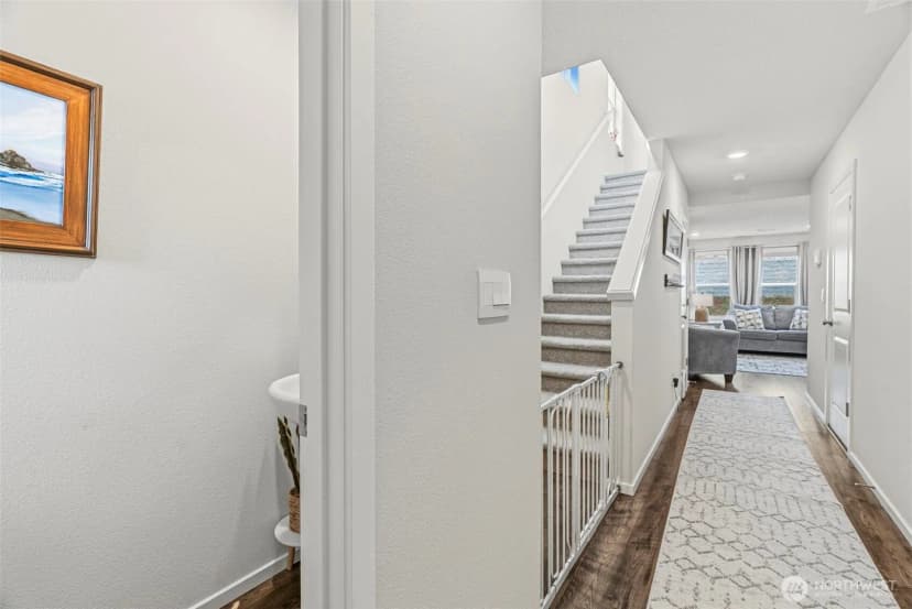 Property photo for 1715 W 14th Street, La Center photo 6