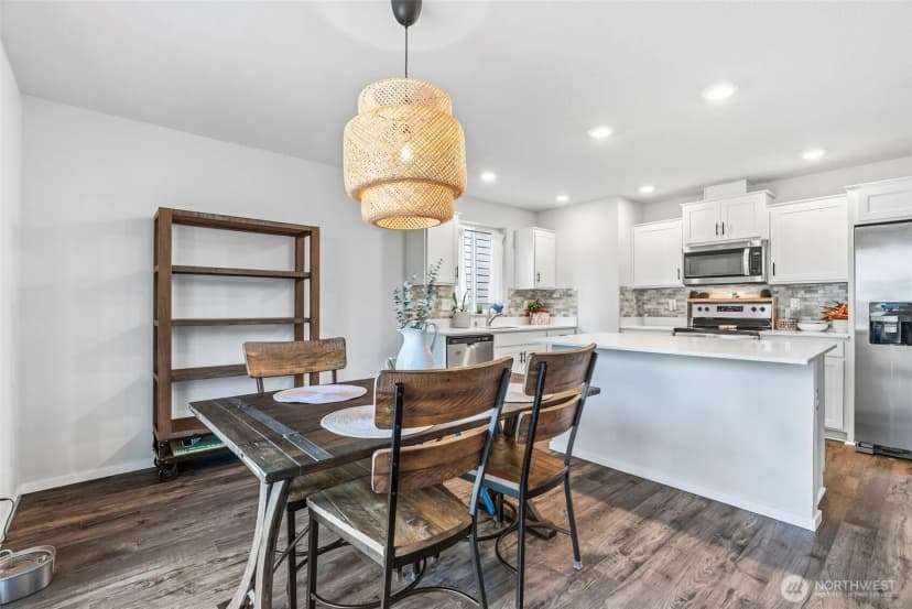 Property photo for 1715 W 14th Street, La Center photo 12