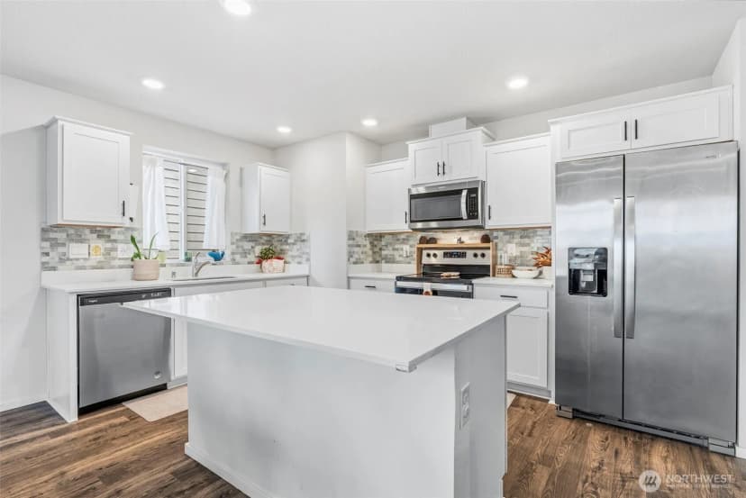 Property photo for 1715 W 14th Street, La Center photo 13
