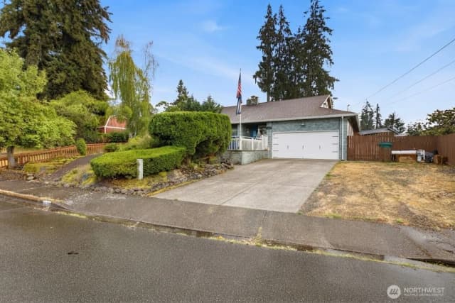 Property photo for 3210 Scenic Drive Se, Auburn photo 3