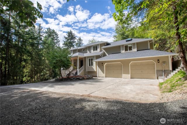 Property photo for 9008 Dana Drive Nw, Gig Harbor photo 2