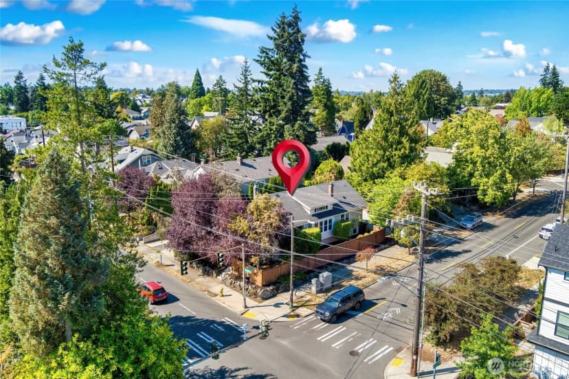 Property photo for 256 Ne 50th Street, Seattle photo 8