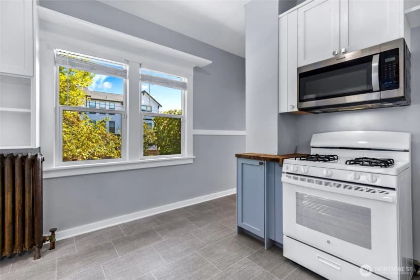 Property photo for 256 Ne 50th Street, Seattle photo 18