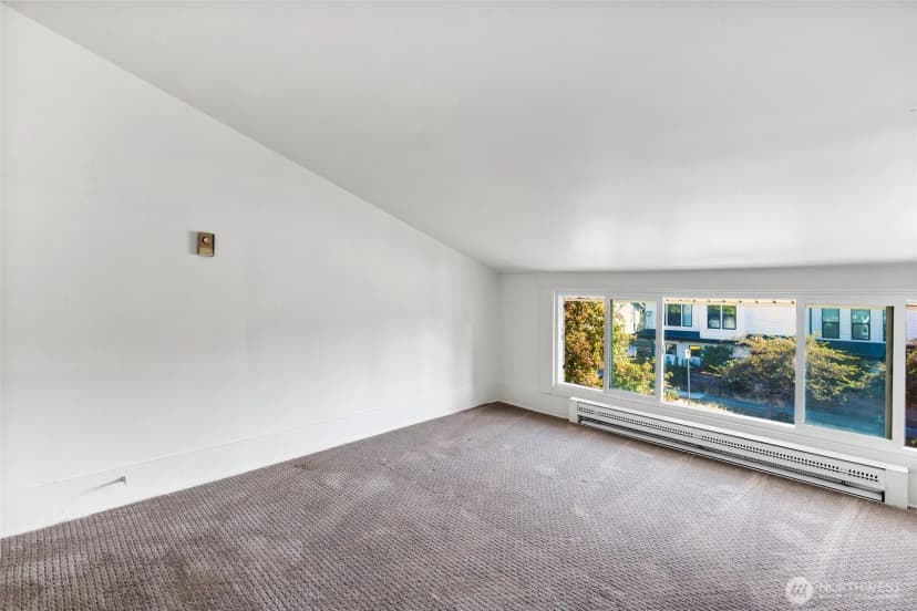 Property photo for 256 Ne 50th Street, Seattle photo 30