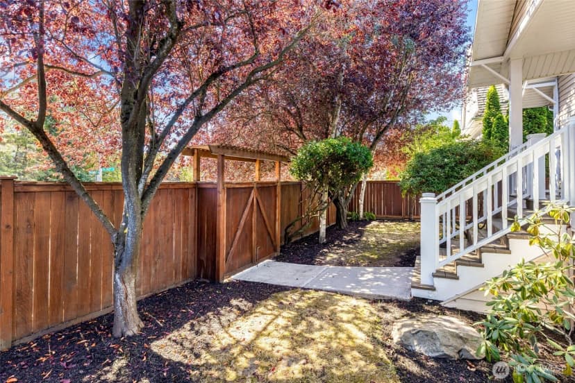 Property photo for 256 Ne 50th Street, Seattle photo 39