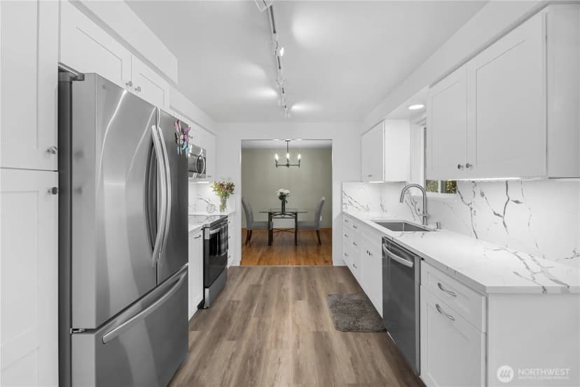 Property photo for 1216 Dayton Ave Ne, Renton photo 13