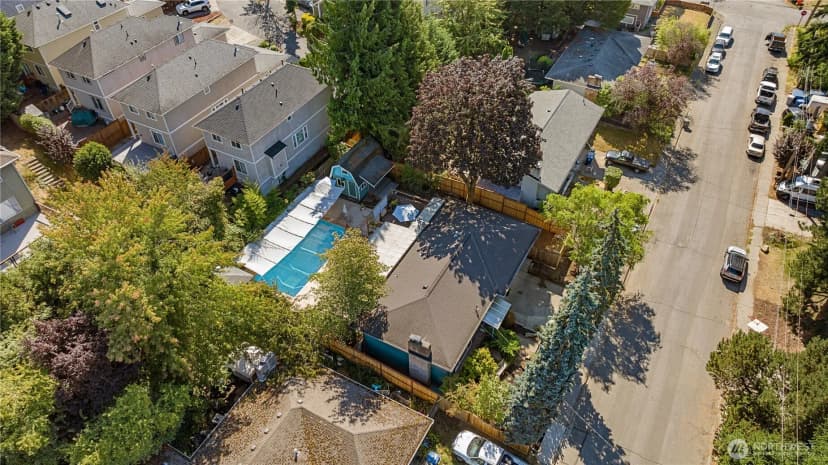 Property photo for 1216 Dayton Ave Ne, Renton photo 35